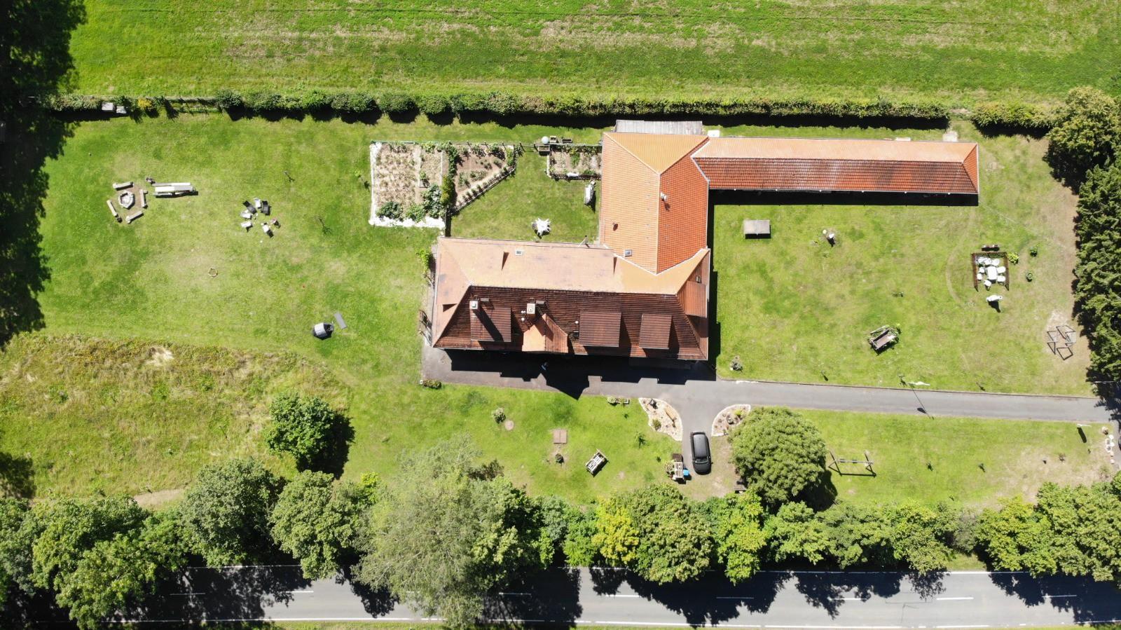 Luftaufnahme mit Drohne von Haus Ringgau